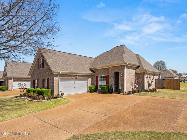 1520 W Notting Hill Cove, Hernando, MS 38632
