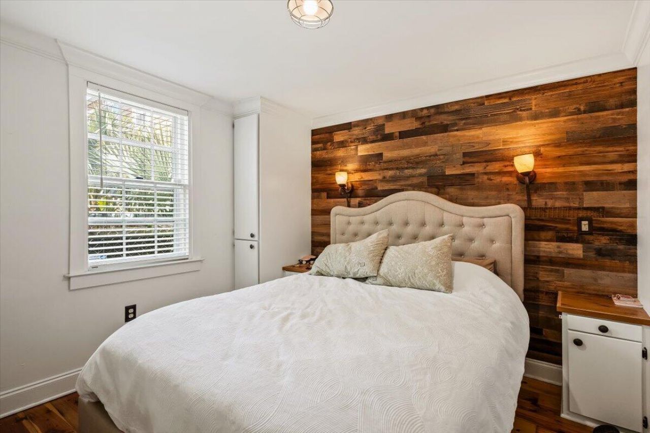 3 1/2 Kracke Street Photo 6