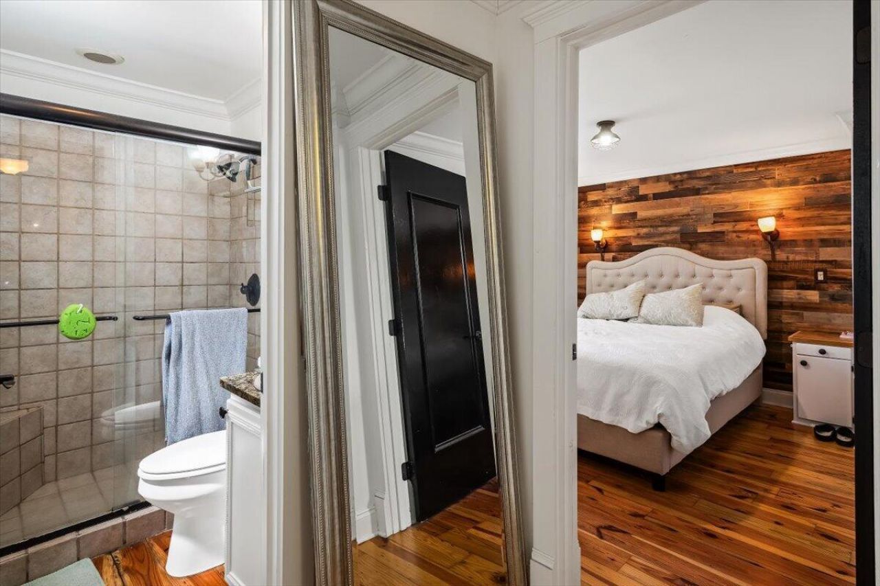 3 1/2 Kracke Street Photo 9