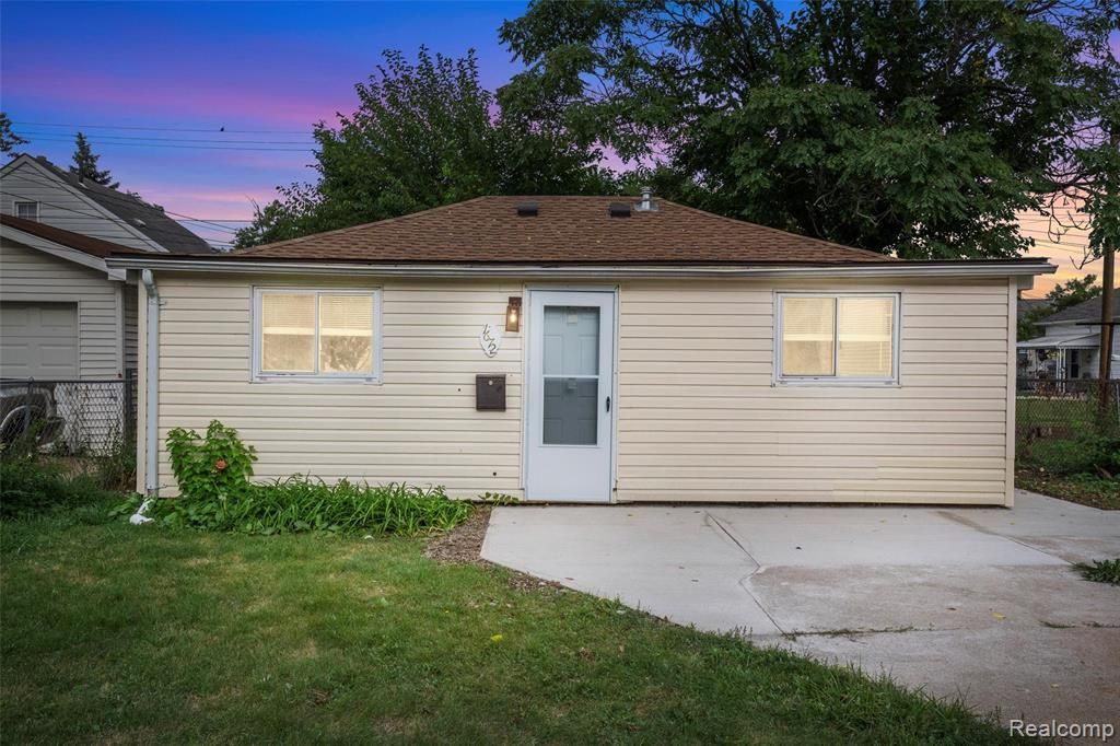 1672 Lafayette Boulevard, Lincoln Park, MI 48146 Main Photo