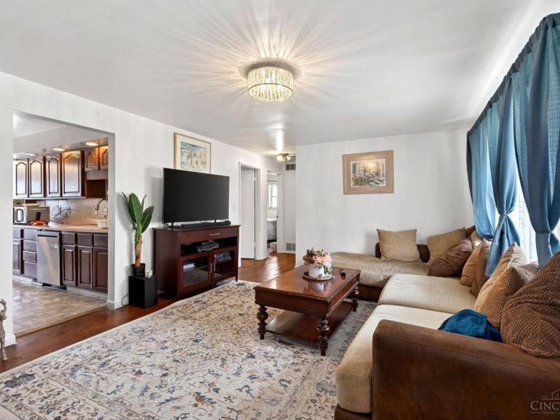 9007 Rolling Lane, Sycamore Township, OH 45236 Photo 8