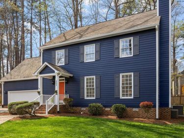 203 Cobblestone Drive, Chapel Hill, NC 27516