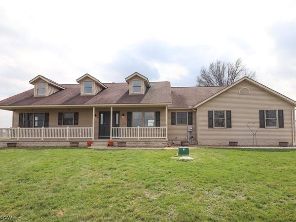 1153 E Pleasant Home Road, Creston, OH 44691