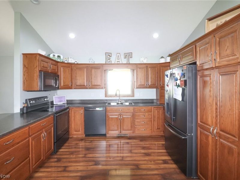 1153 E Pleasant Home Road, Creston, OH 44691 Photo 12