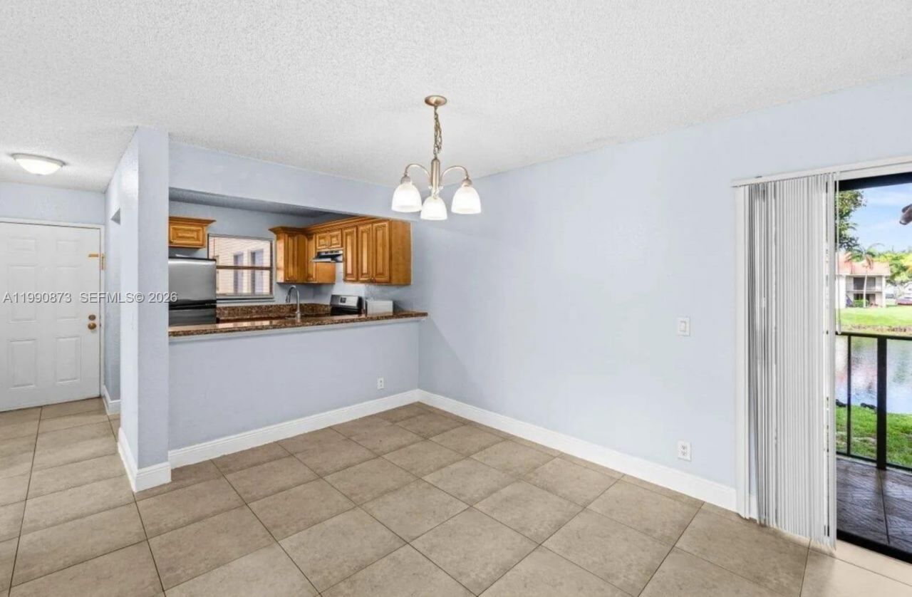 1495 Lake Crystal Dr , Unit H, West Palm Beach, FL 33411 Photo