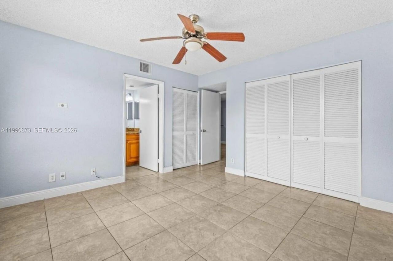 1495 Lake Crystal Dr , Unit H, West Palm Beach, FL 33411 Photo