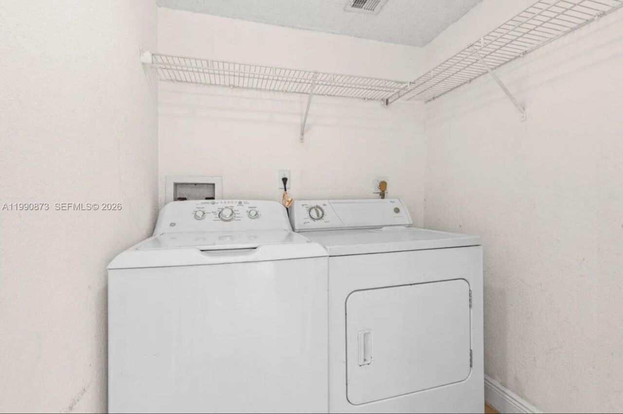 1495 Lake Crystal Dr , Unit H, West Palm Beach, FL 33411 Photo