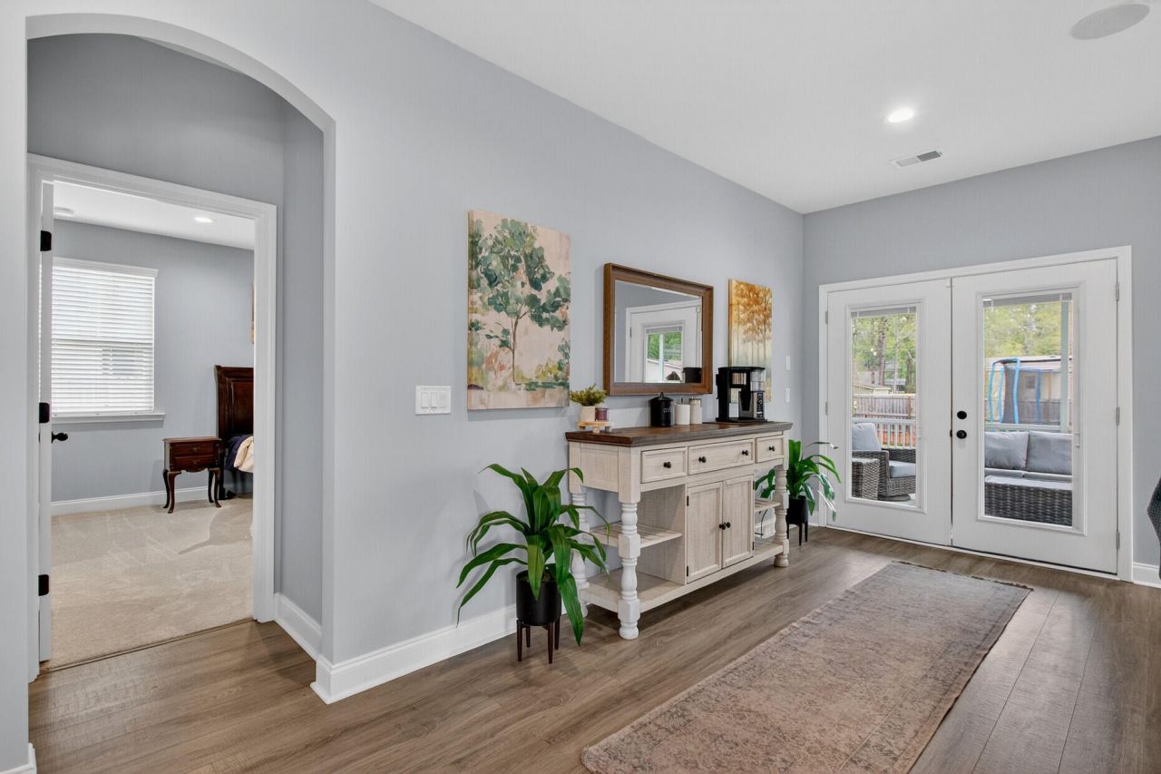 134 Saint Germain Drive Photo 20