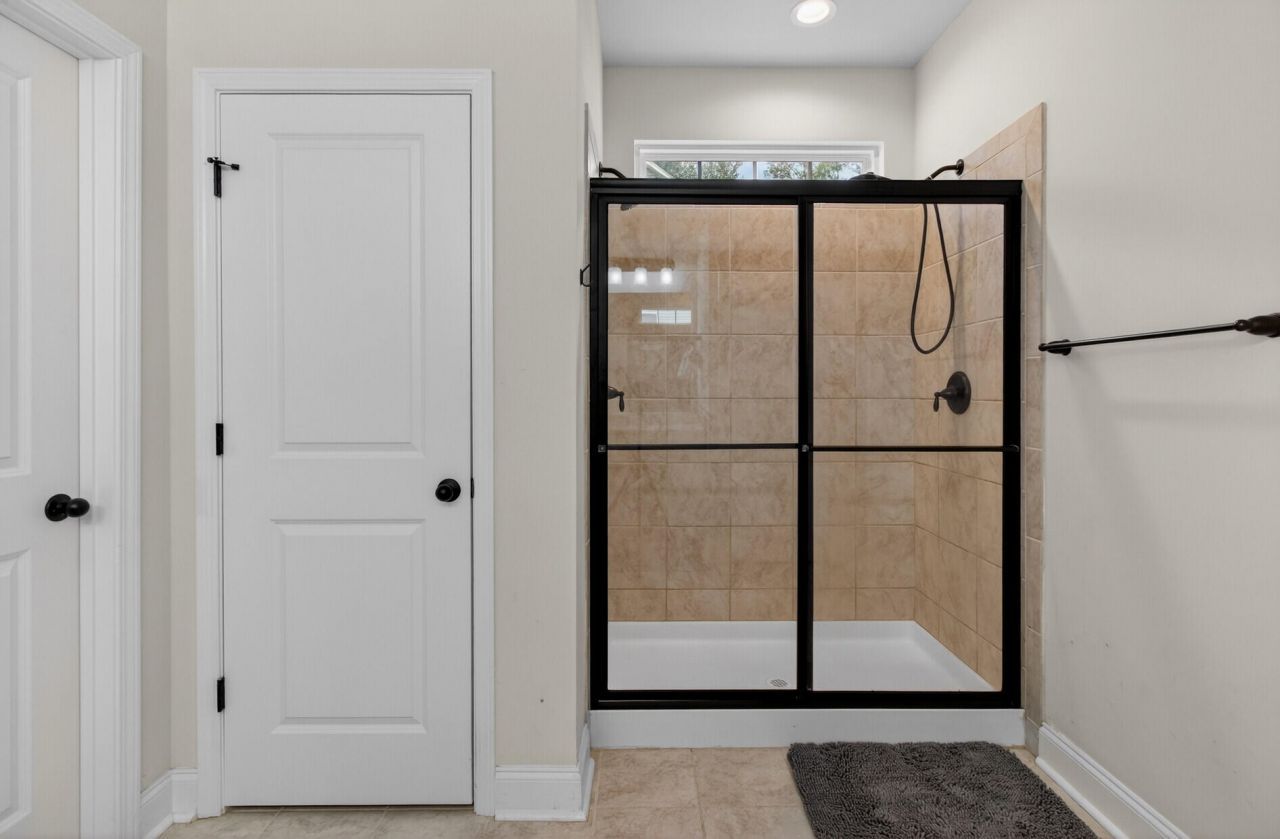 134 Saint Germain Drive Photo 28