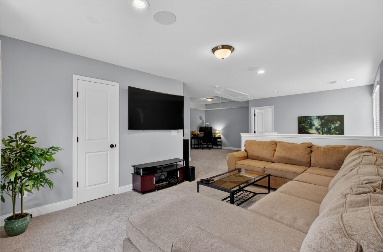 134 Saint Germain Drive Photo 35