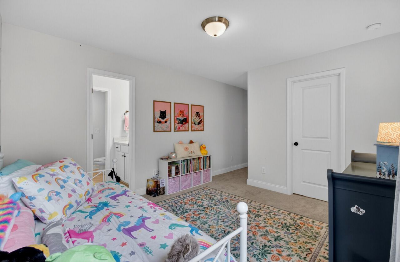 134 Saint Germain Drive Photo 46