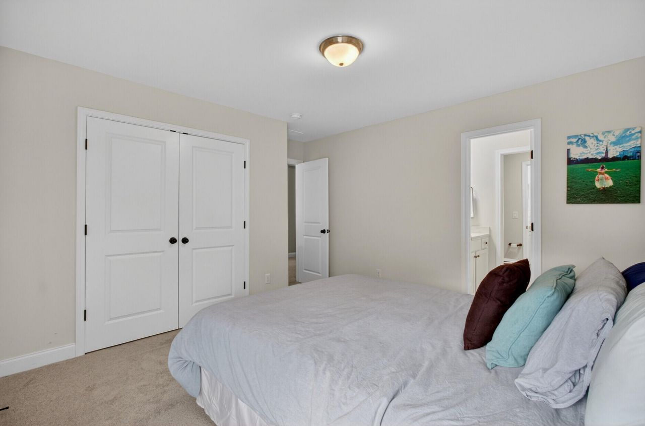 134 Saint Germain Drive Photo 52