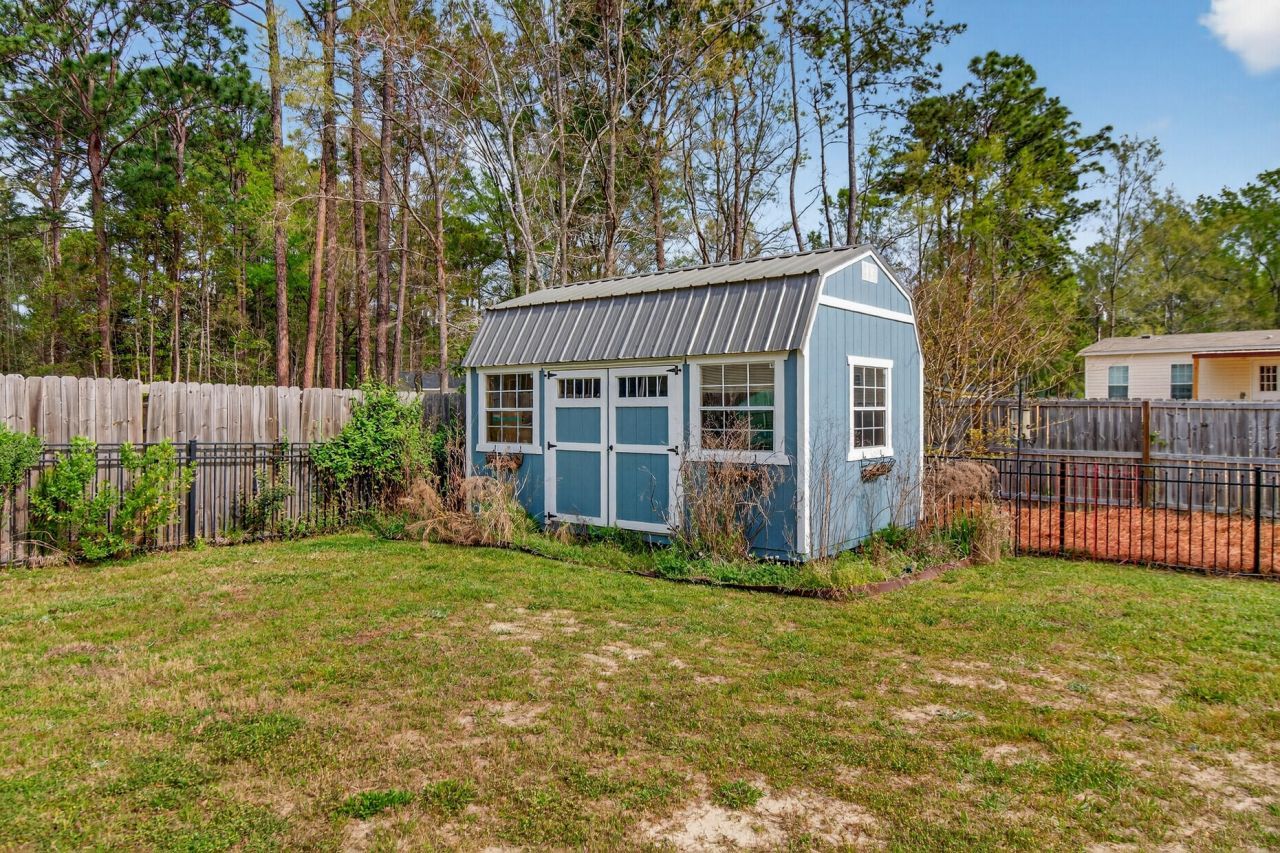 134 Saint Germain Drive Photo 62