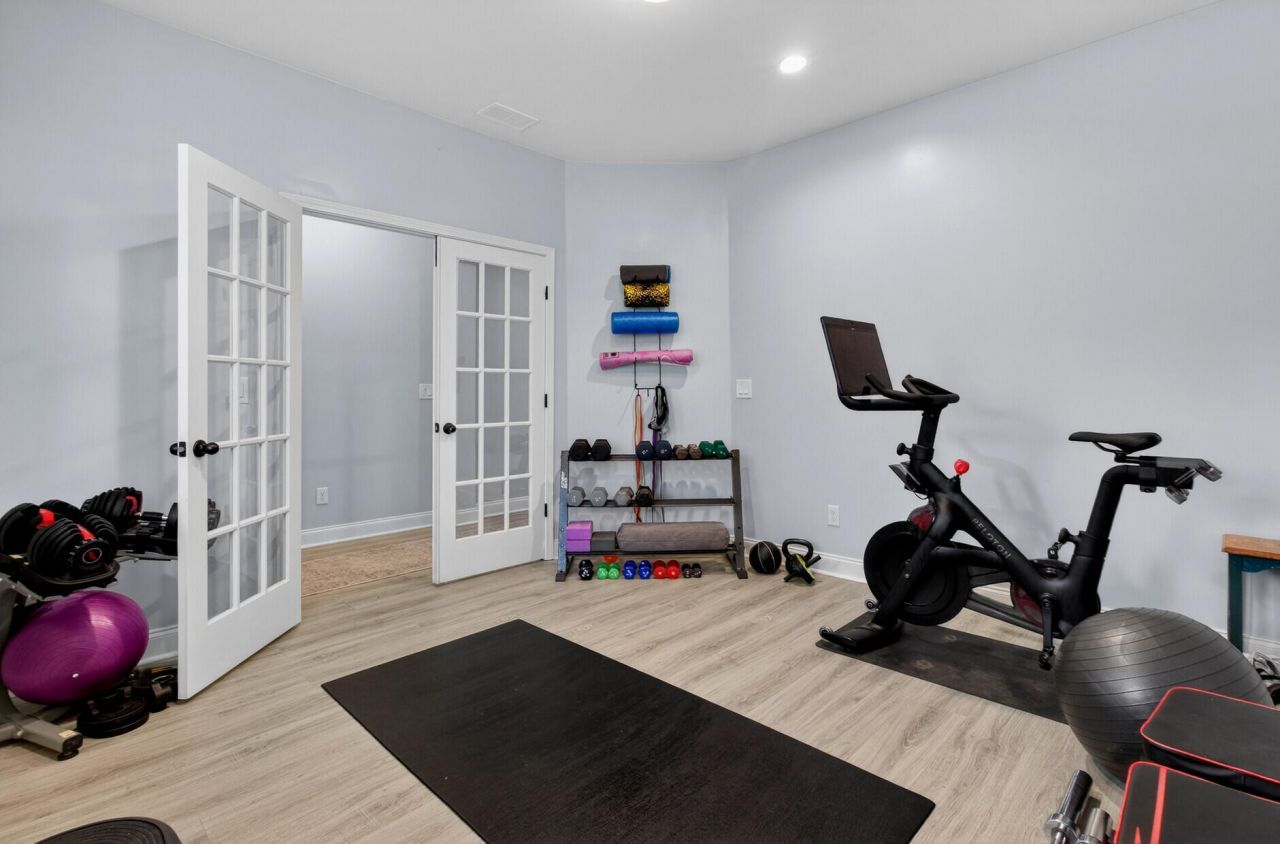 134 Saint Germain Drive Photo 9