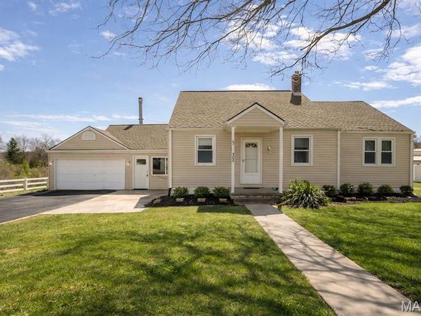 108 Circle Drive, Fairview Heights, IL 62208