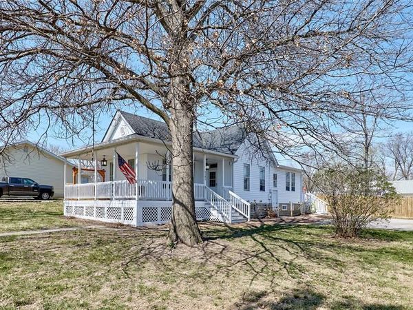 1161 Boone Street , Troy, MO 63379