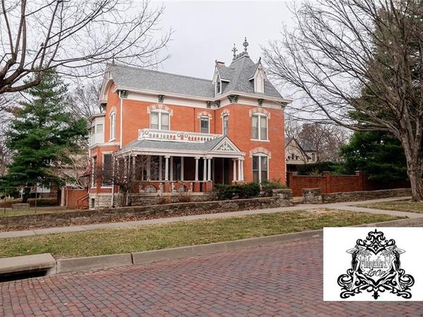 805 N 4 Street, Atchison, KS 66002