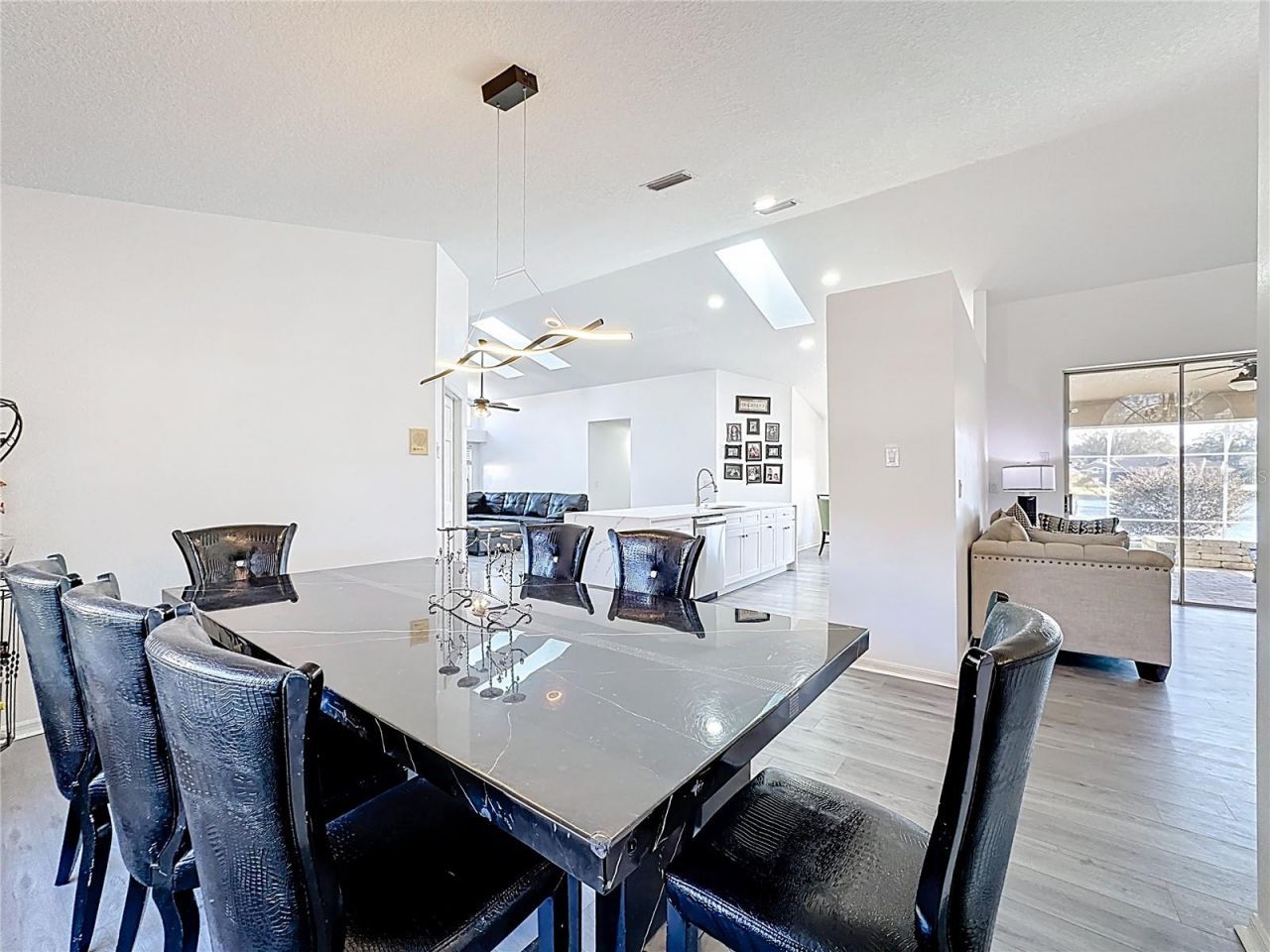 1125 Almond Tree Circle, Orlando, FL 32835 Photo