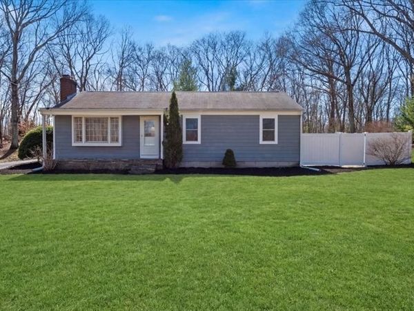 260 Cumberland Ave, North Attleboro, MA 02760