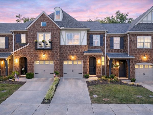 419 Waterbrook Dr, Mount Juliet, TN 37122