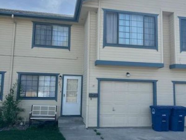 861 W Center Street, Fallon, NV 89406