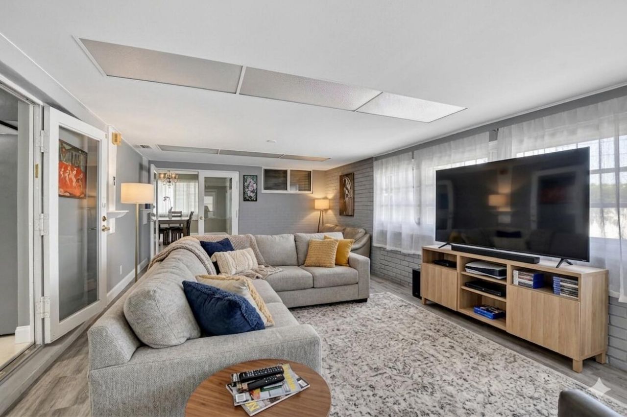 257 SW 5th Street, Boca Raton, FL 33432 Photo