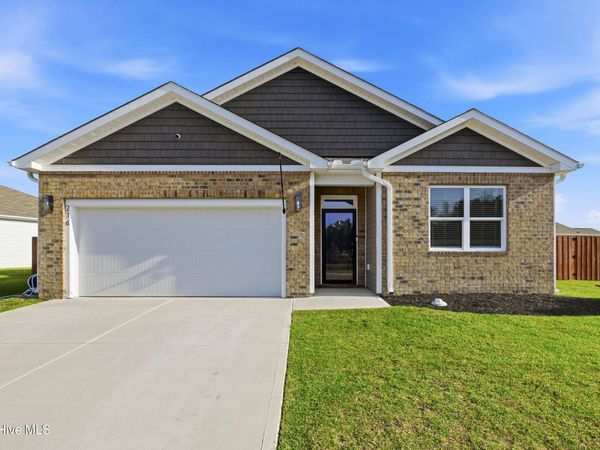 216 Tributary Circle, Wilmington, NC 28401