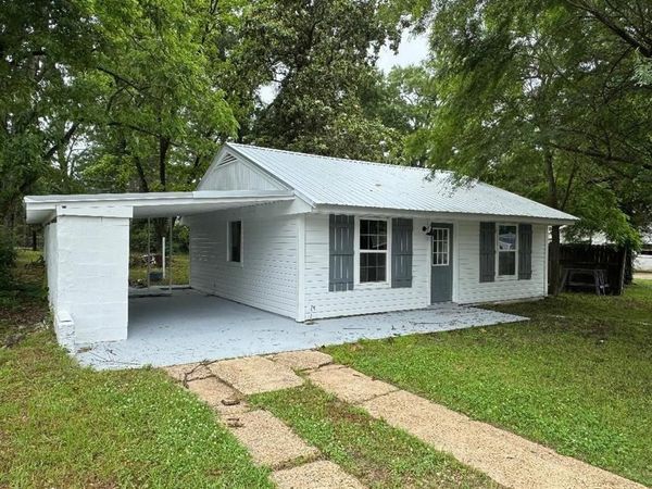 507 SE 4th Street , Springhill, LA 71075