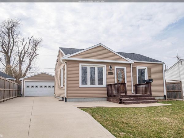 1013 S 10Th Avenue, Marshalltown, IA 50158