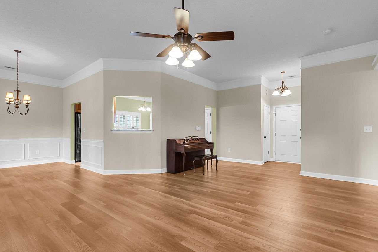 5509 Livonia Cove Photo 10