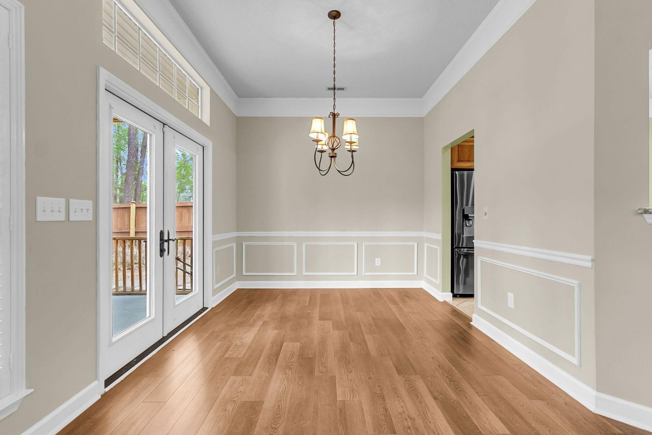 5509 Livonia Cove Photo 11