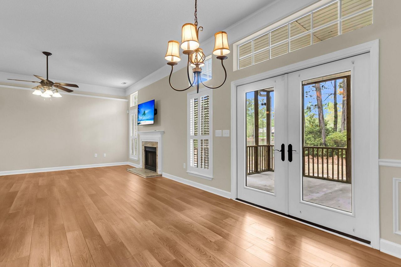 5509 Livonia Cove Photo 12