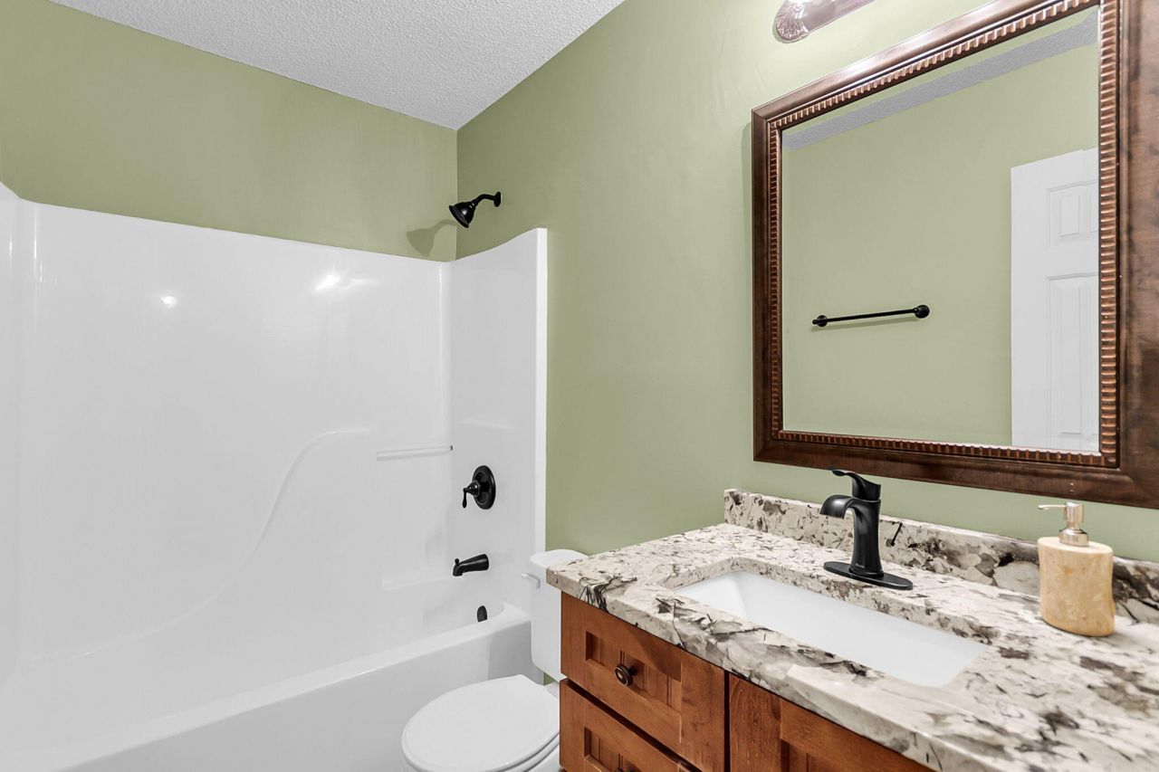 5509 Livonia Cove Photo 26