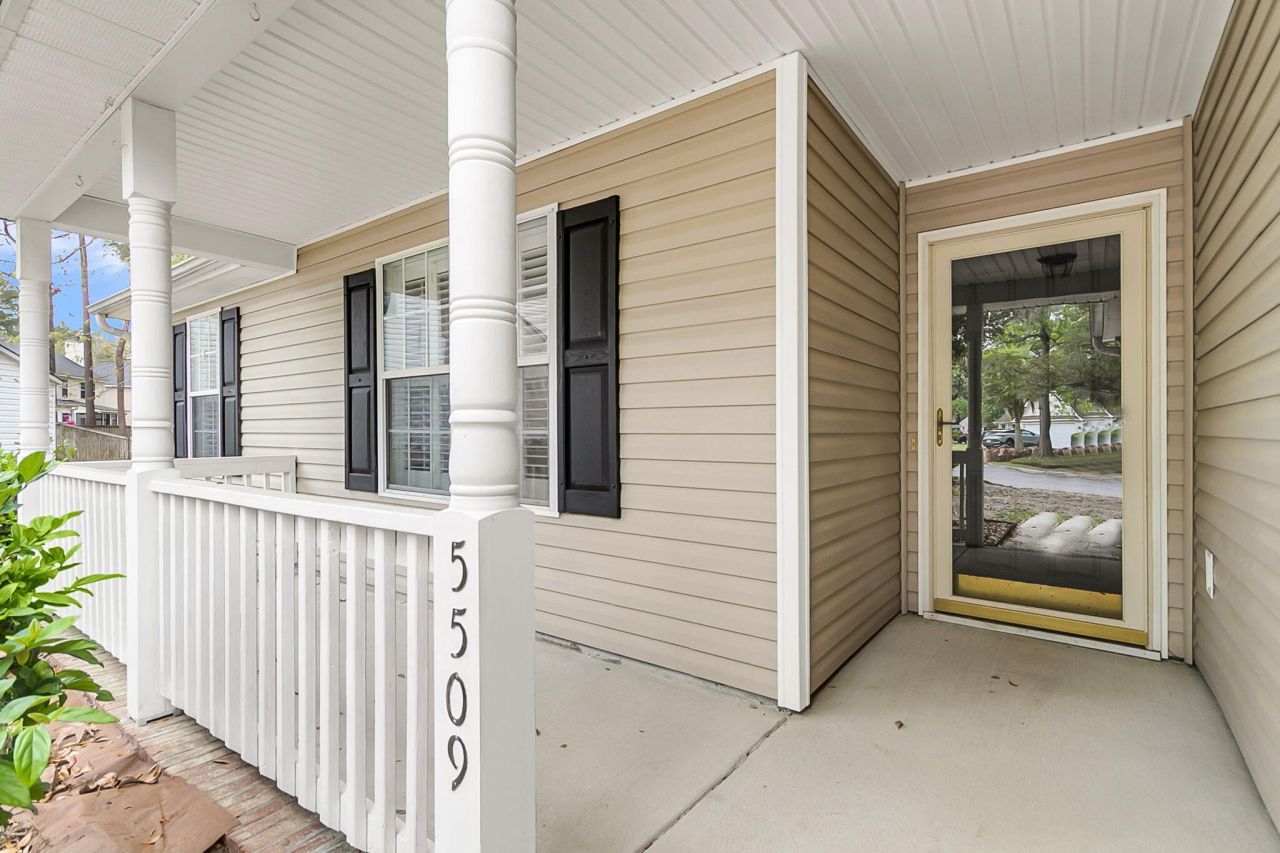 5509 Livonia Cove Photo 6