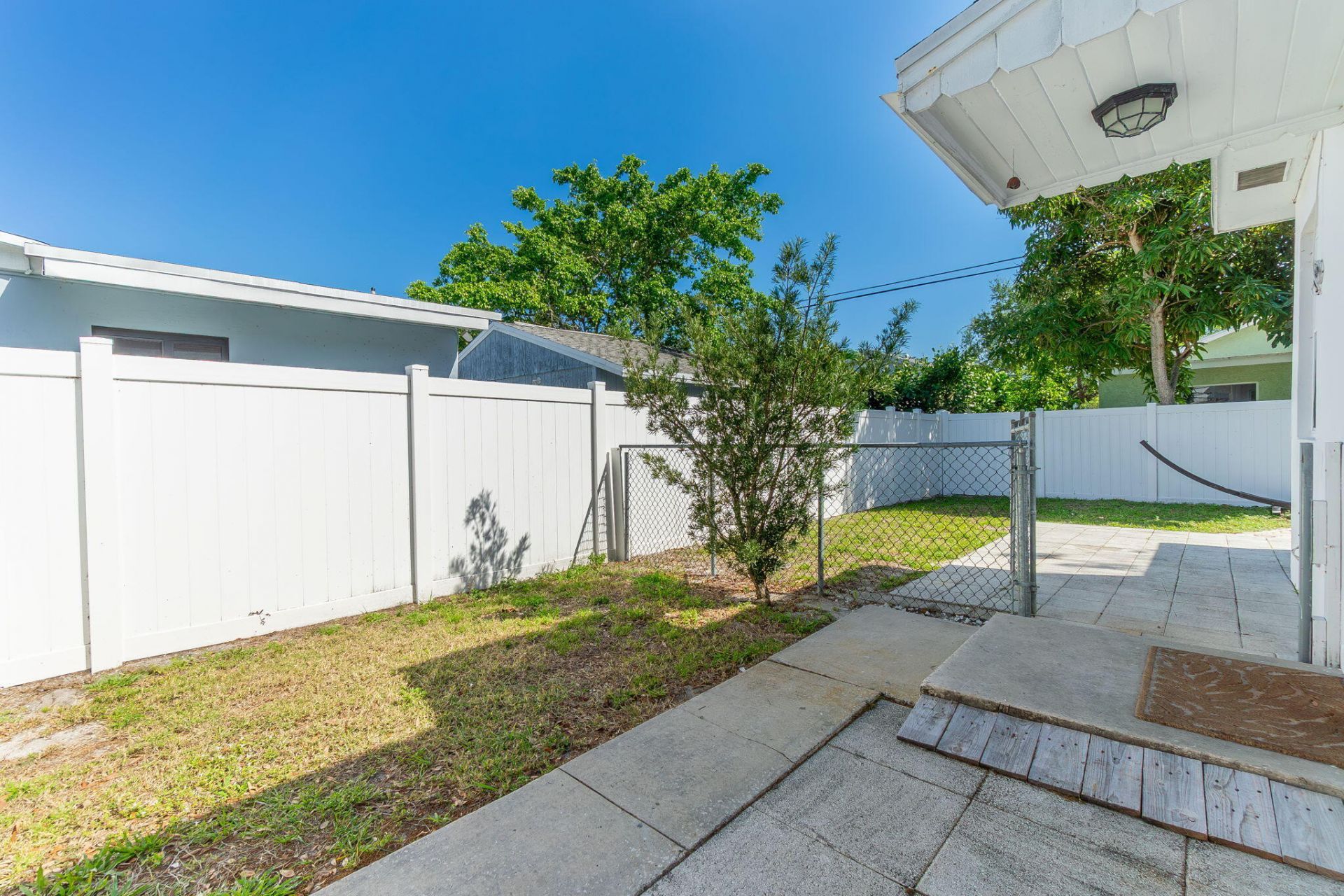 214 NE 11th Street, Unit B, Delray Beach, FL 33444 Photo