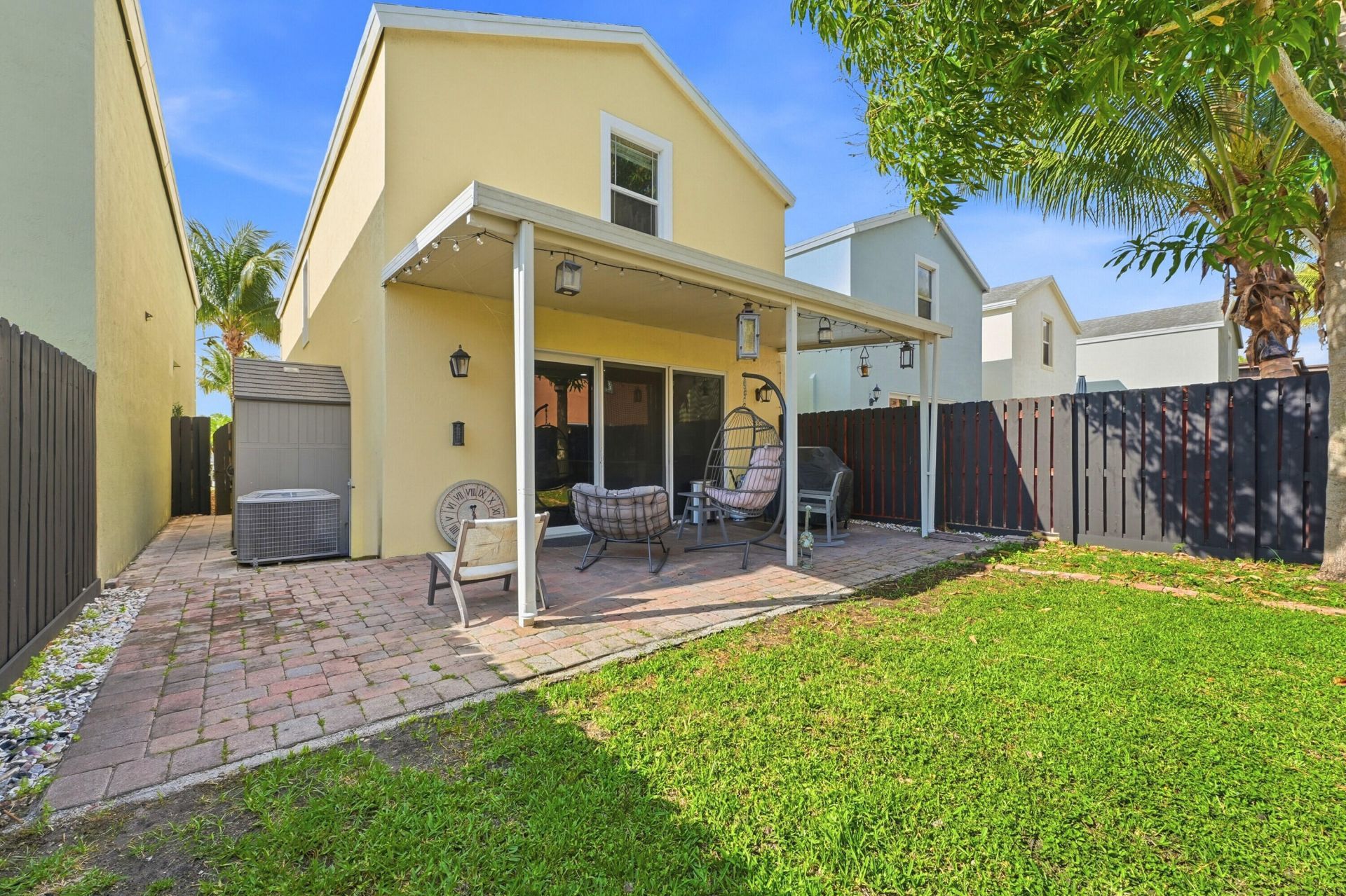 3221 Johns Place, Palm Springs, FL 33461 Photo