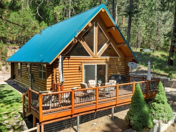 10 Elk Point Rd, Garden Valley, ID 83622