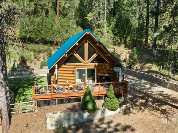 10 Elk Point Rd, Garden Valley, ID 83622