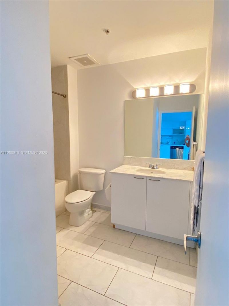 133 NE 2nd Ave , Unit 3407, Miami, FL 33132 Photo