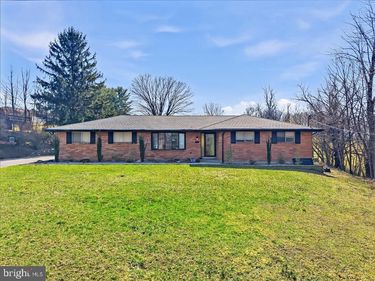 150 DIEHL ROAD, EASTON, PA 18042