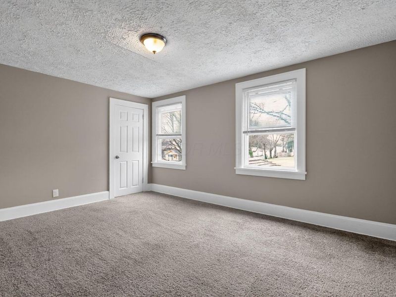 370 Belvidere Avenue, Columbus, OH 43223 Photo 12