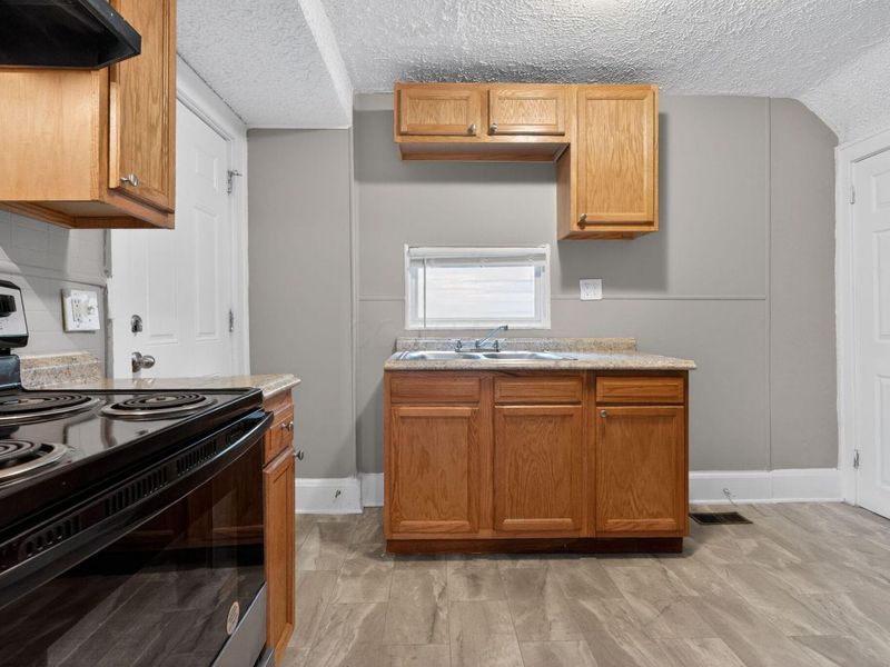 370 Belvidere Avenue, Columbus, OH 43223 Photo 20