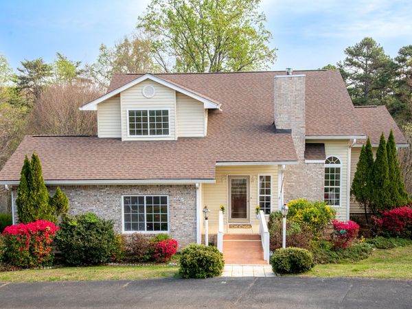 2925 Gold Point Circle, Hixson, TN 37343