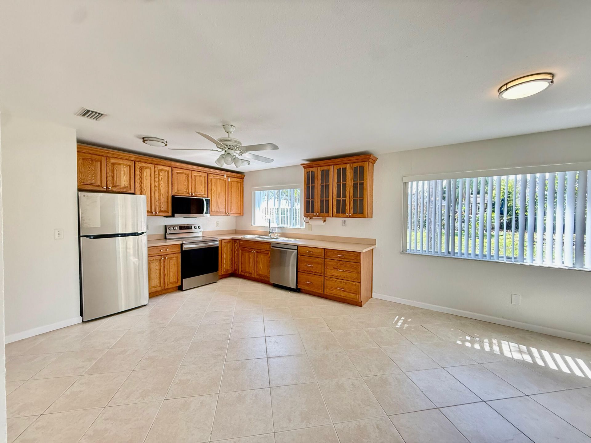 345 SW Tulip Boulevard, Port Saint Lucie, FL 34953 Photo