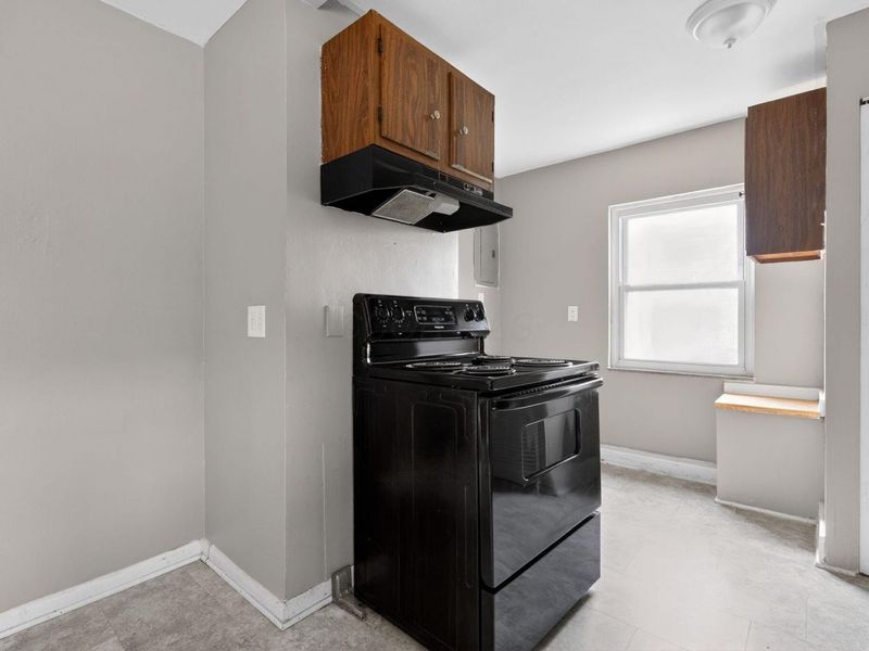 46 Florence Avenue, Columbus, OH 43228 Photo 8