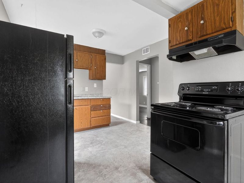 46 Florence Avenue, Columbus, OH 43228 Photo 9