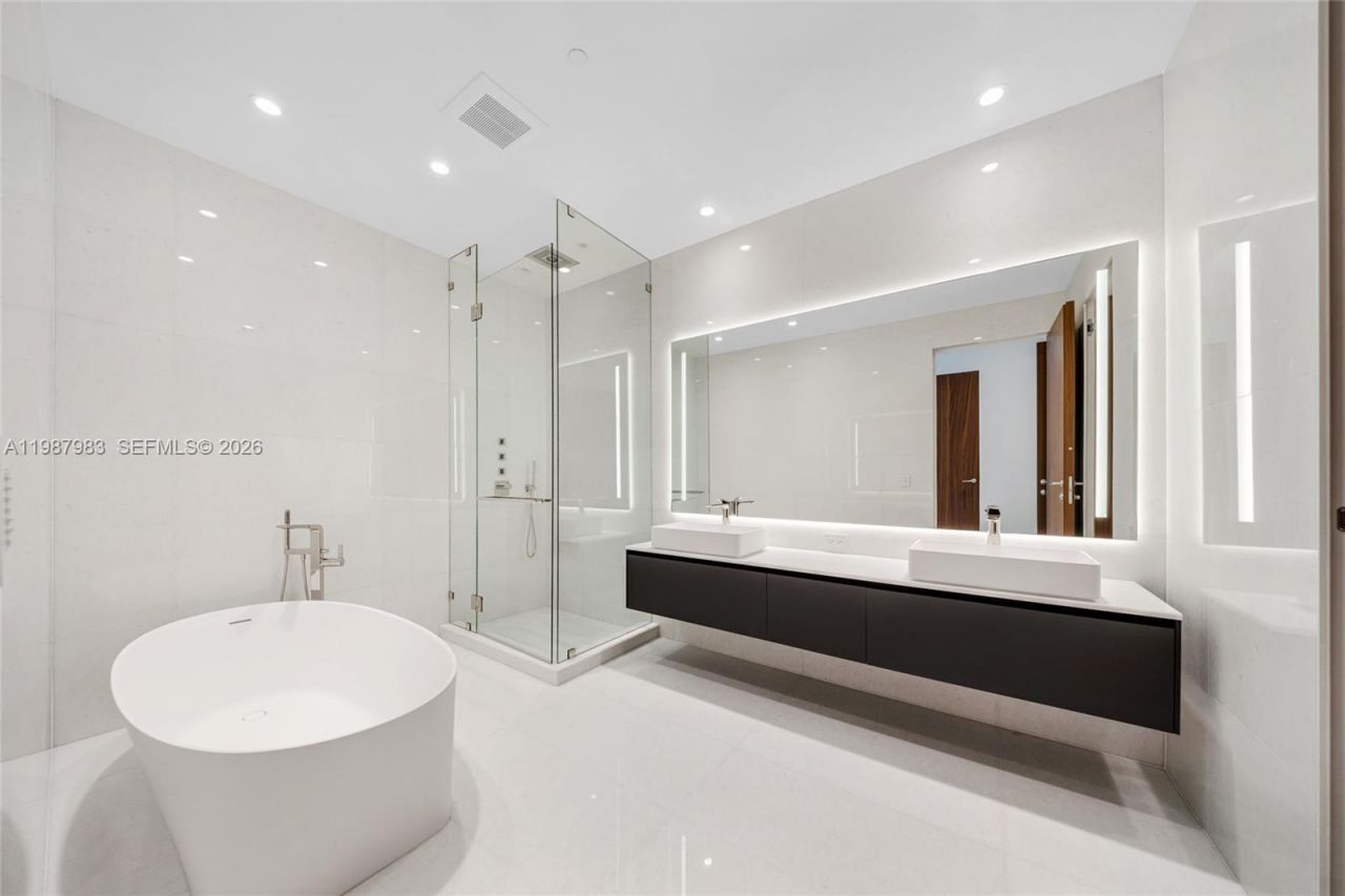 5 Grove Isle Dr , Unit S 504, Coconut Grove, FL 33133 Photo