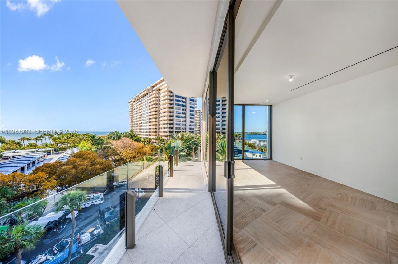 5 Grove Isle Dr , Unit S 504, Coconut Grove, FL 33133 Photo