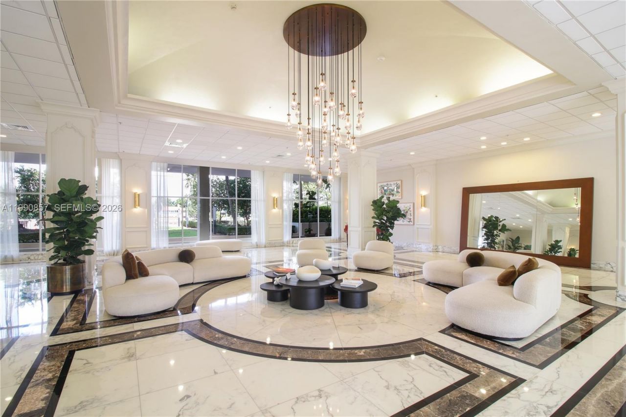 5600 Collins Ave , Unit 14K, Miami Beach, FL 33140 Photo