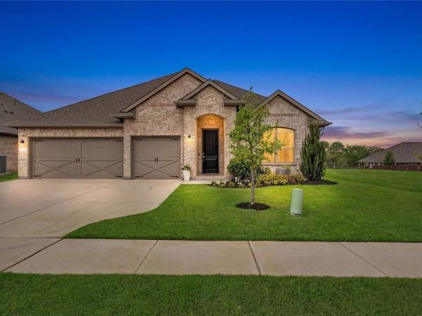 705 Audrey Lane, Mansfield, TX 76063